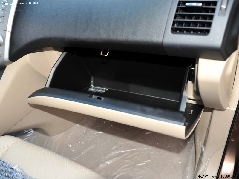  比亚迪S6 2014款 2.4L 自动尊贵型 5座