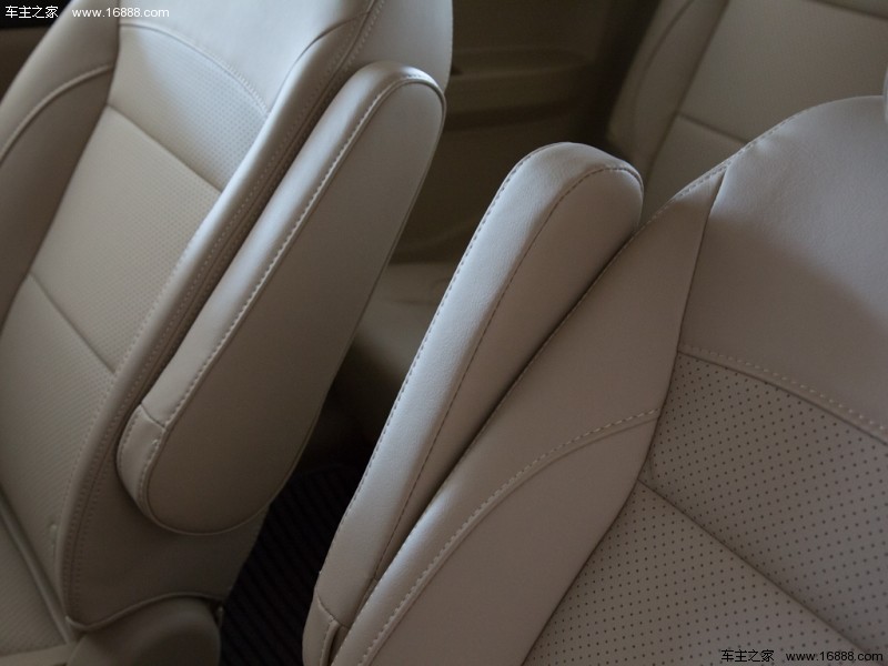  五菱宏光 2016款 1.5L 改款S舒适型