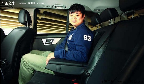 双重性格 驾驶北京奔驰 GLK 300 动感型