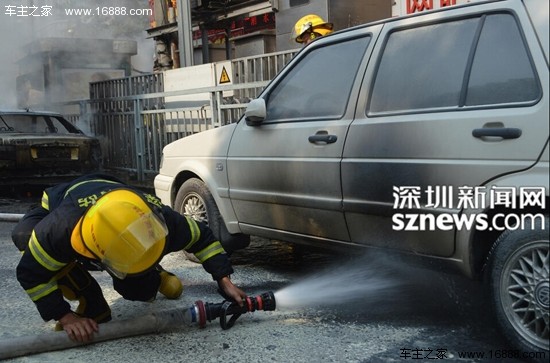 深圳三车爆炸起火被烧成空壳 起火原因待查