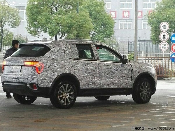 04_lynkco3.jpg