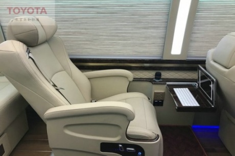 成都柯斯达改装报价丰田考斯特23座班车