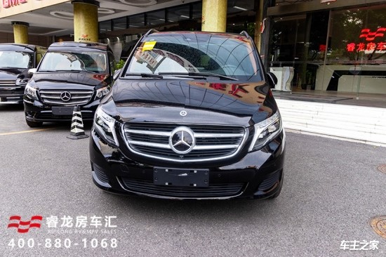 奔驰V260L商务车