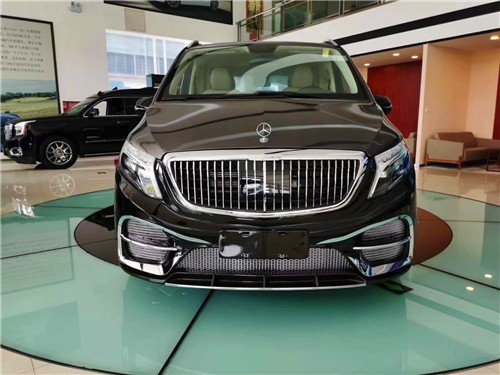 奔驰迈巴赫商务车,奔驰迈巴赫商务车7座vs680