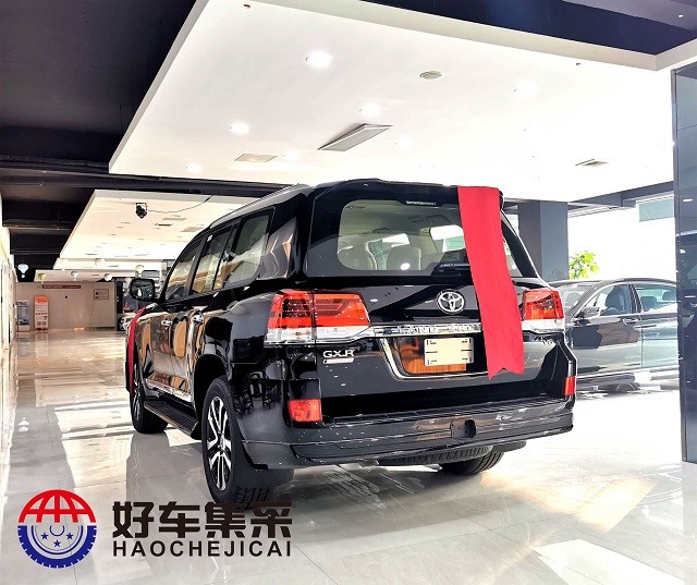 黑色丰田兰德酷路泽提车 黑色丰田兰德酷路泽提车