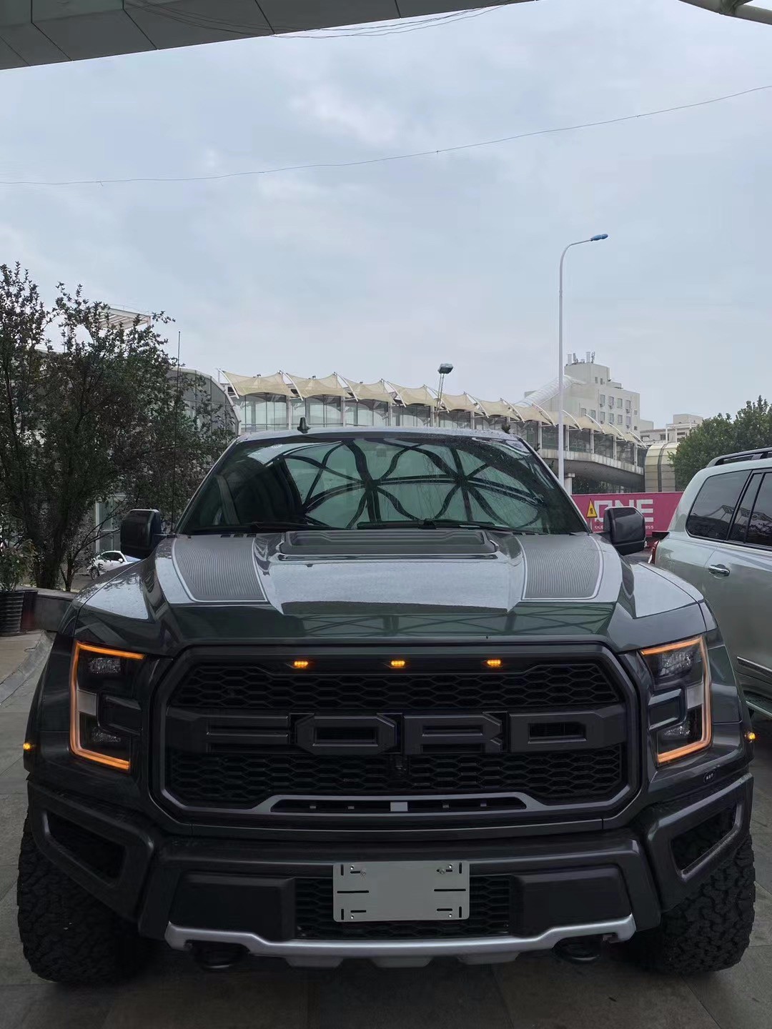 2020款墨版福特猛禽f150详细配置分析