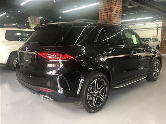 2020款的奔驰gle4504matic奔驰换代车型代表作之一