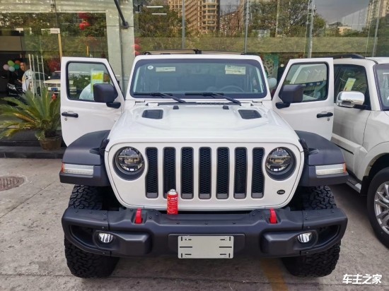 西安jeep吉普专卖 2021款牧马人撒哈拉四门现货特价41.88万元起!