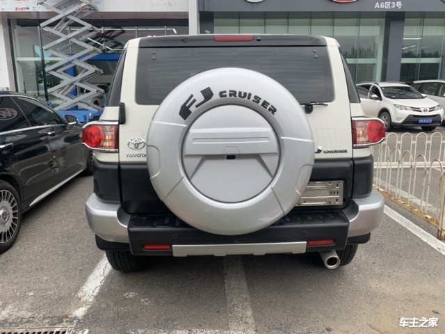 丰田的fj不过百万的豪华越野车真的合适吗