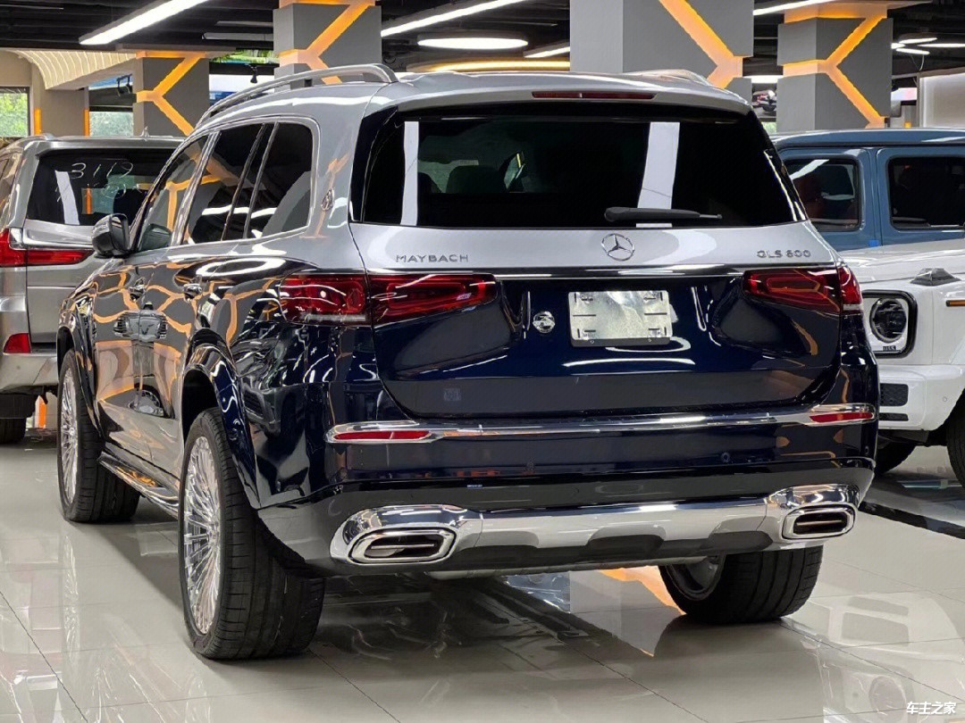 奔驰480迈巴赫报价SUV,奔驰迈巴赫suv600报价 平行进口奔驰迈巴赫gls600蓝银双色漆四座报价专属您的豪华座驾