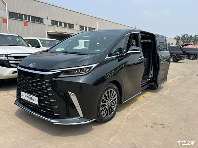 2024款雷克萨斯LM350h纯进口顶级豪华舒适MPV-有驾