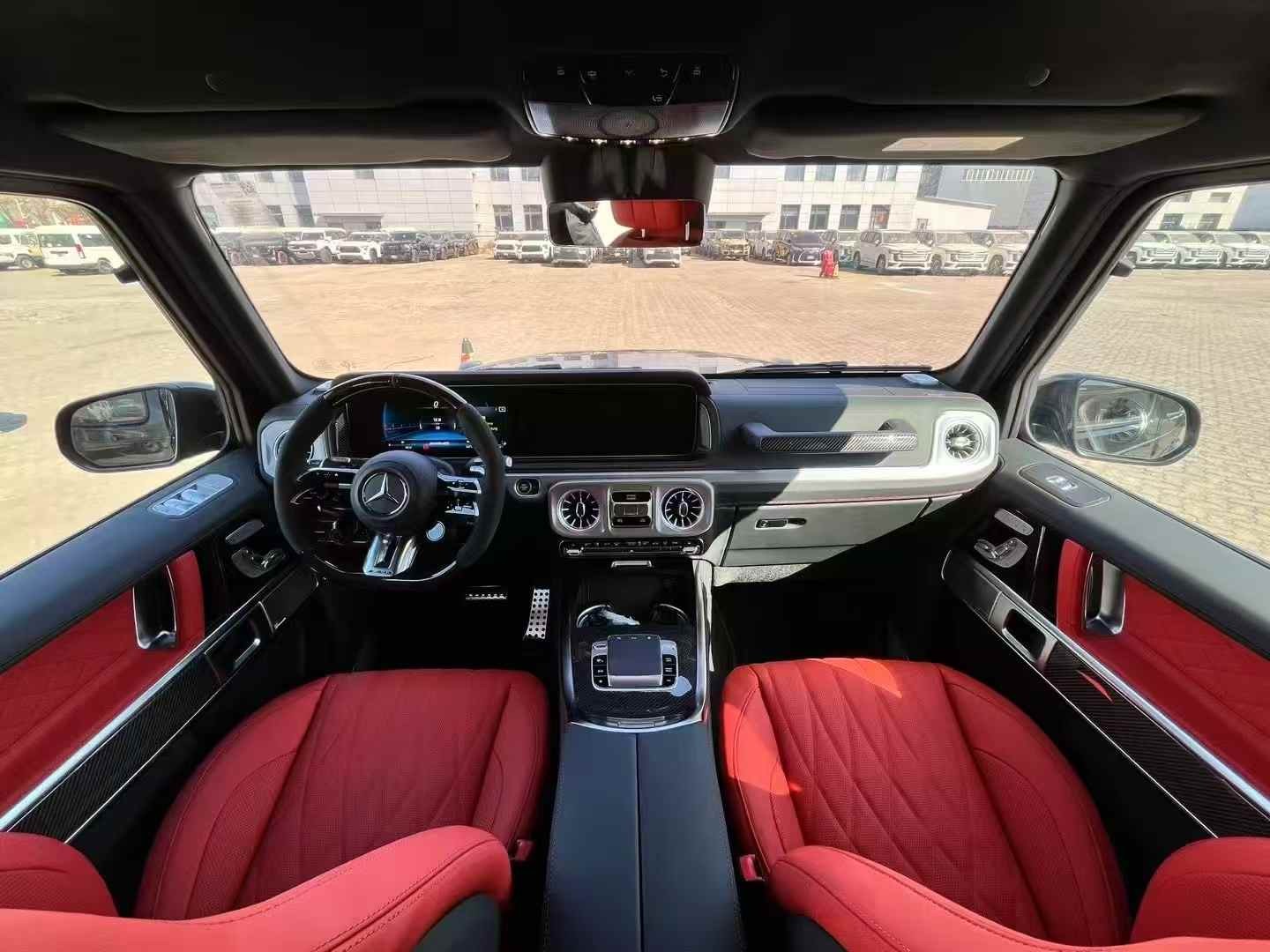 深圳大兴奔驰宝安店奔驰g级amg团购钜惠21.7万 仅售235万