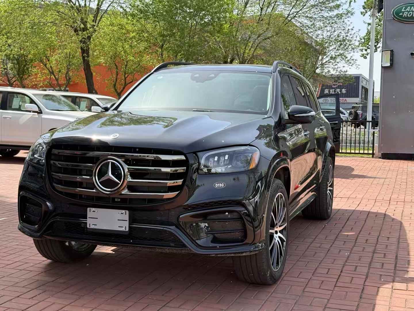 2024款奔驰GLS450现车110万活动不加价 订车送豪礼