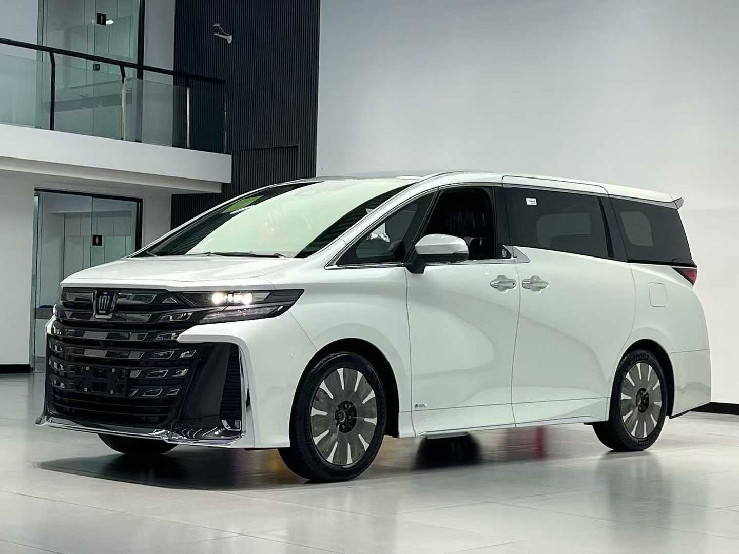 威尔法 全部在售 2025款 2024款 2023款 2021款 2020款 2019款丰田威尔法再迎全新换代