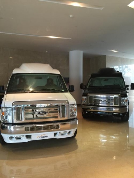 三生三世十里桃花剧组专用车-福特e350欣赏