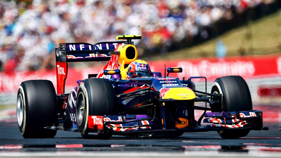 叱咤风云 红牛rb9赛车