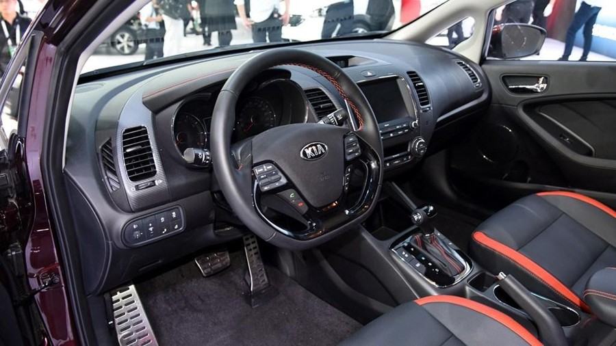 2016北京车展起亚k3实拍