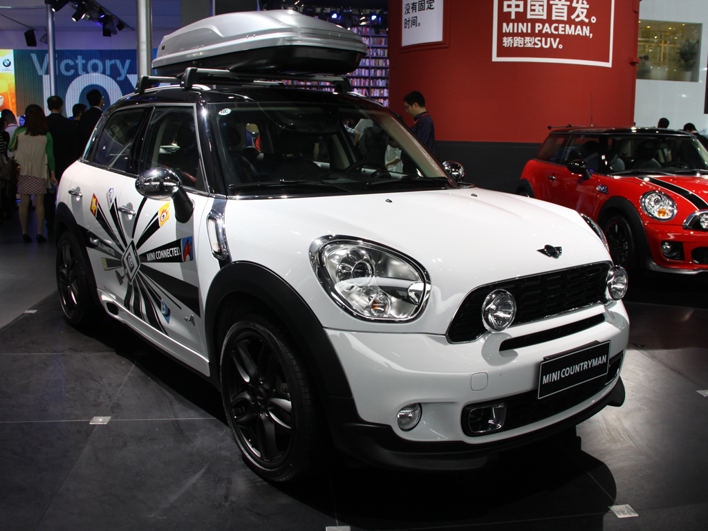 MINI COUNTRYMAN