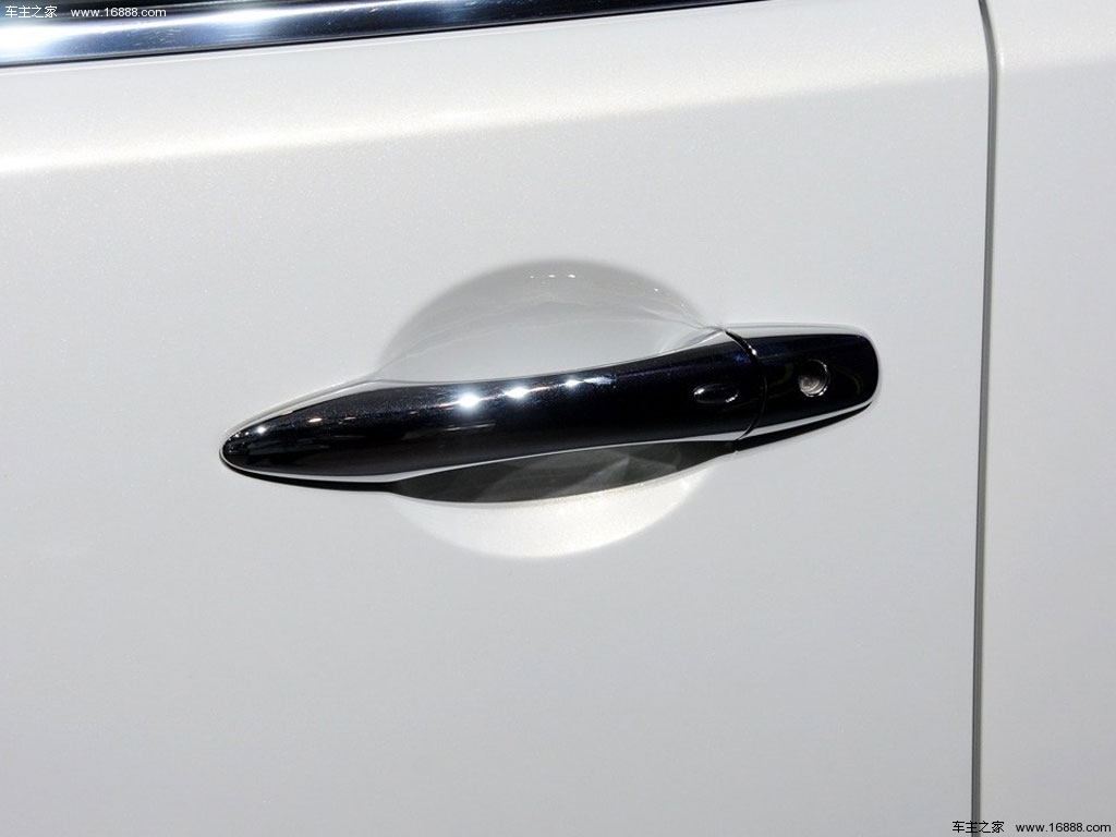 英菲尼迪QX80