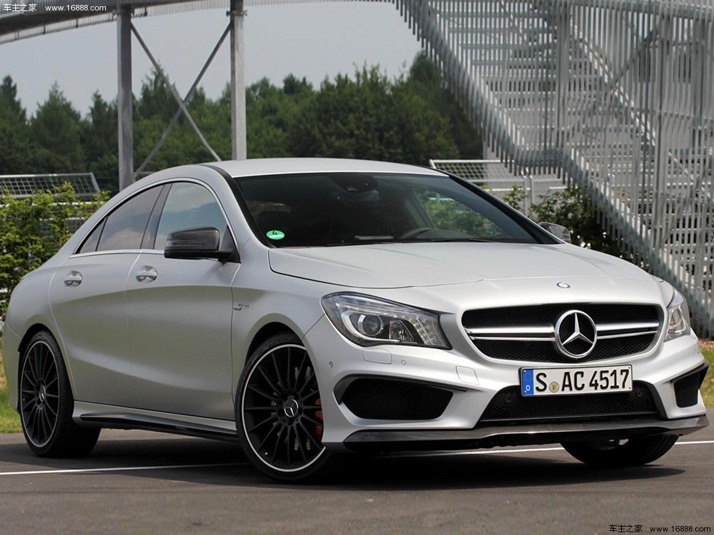 奔驰CLA AMG