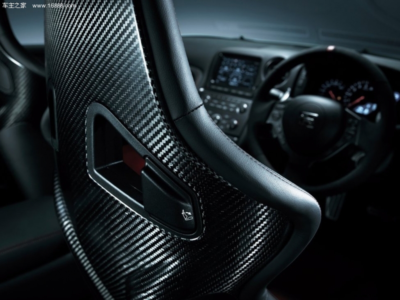  日产GT-R 2015款 3.8T Nismo