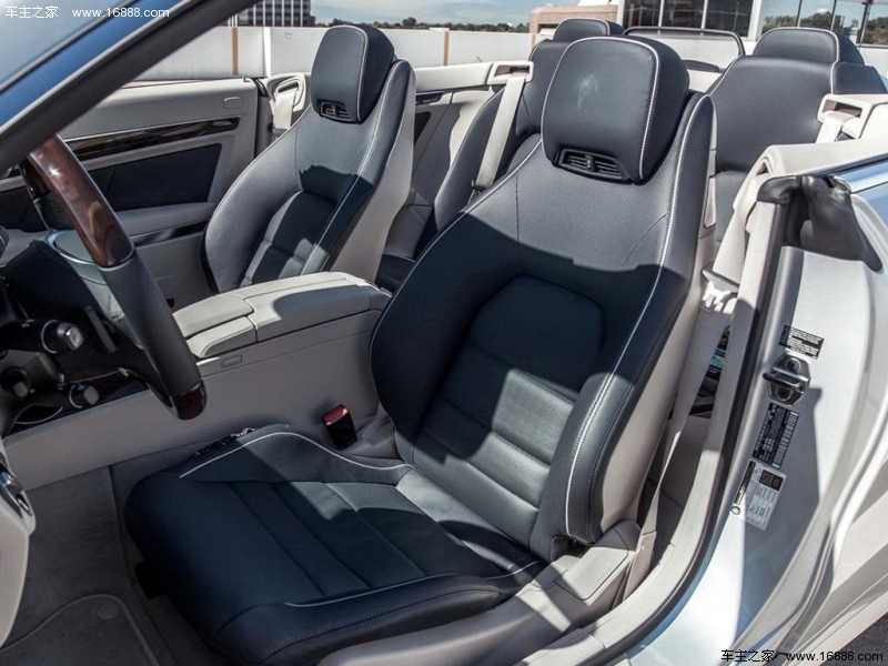  奔驰E级(进口) 2018款 E 200 4MATIC 敞篷轿跑车