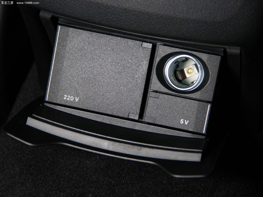 奔驰C级2015款 C 200L 基本型