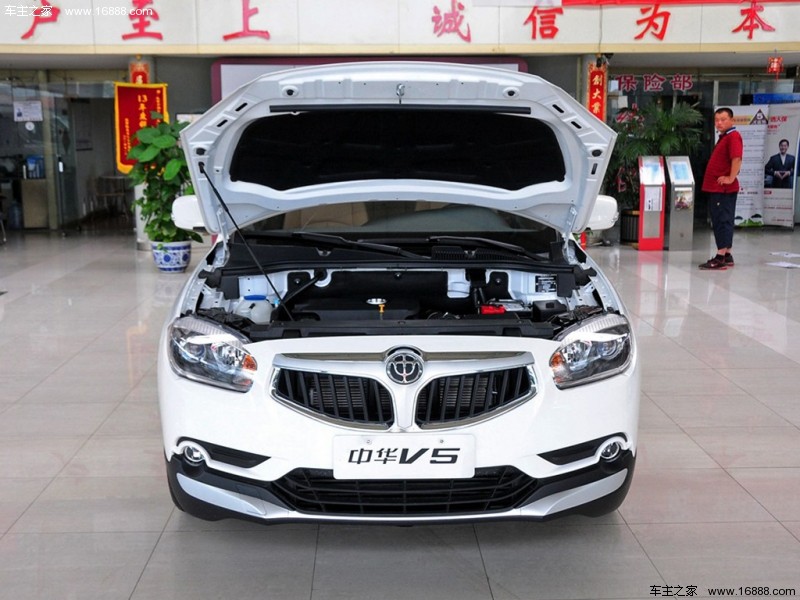 中华V514款 1.5T 自动两驱豪华型