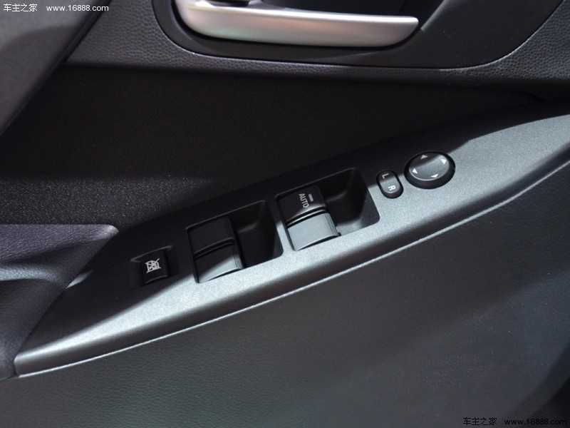  马自达3星骋 2015款 三厢 1.6L 自动舒适型
