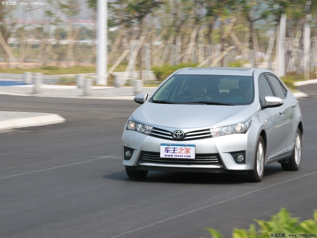 卡罗拉2014款 1.8L CVT 至高版