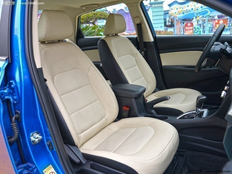 悦翔V72015款1.6L AT乐趣型