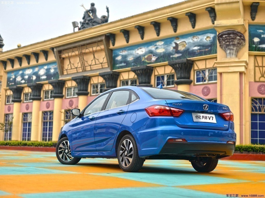 悦翔V72015款1.6L AT乐趣型