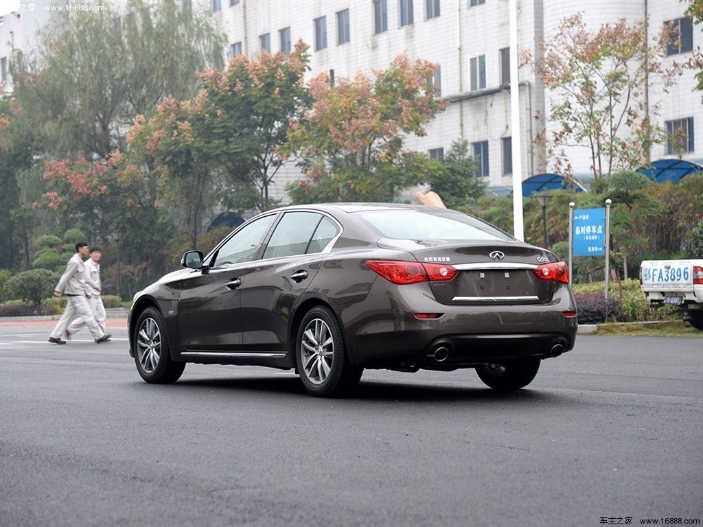 英菲尼迪Q50L2015款基本型