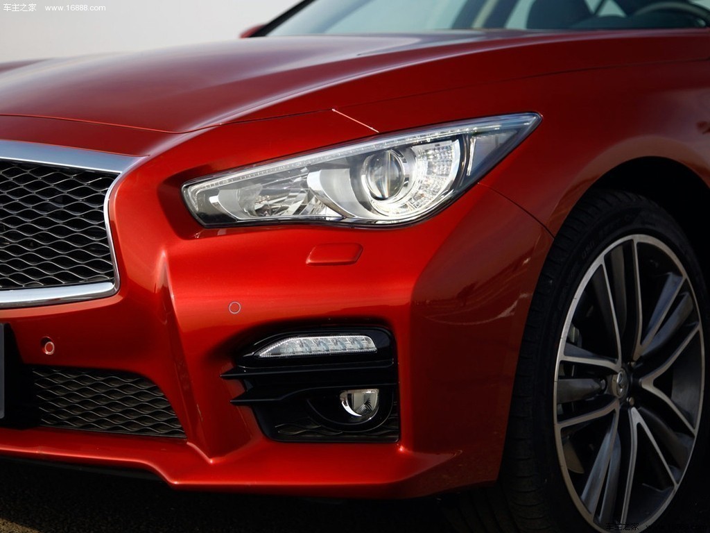 英菲尼迪Q50L2015款基本型