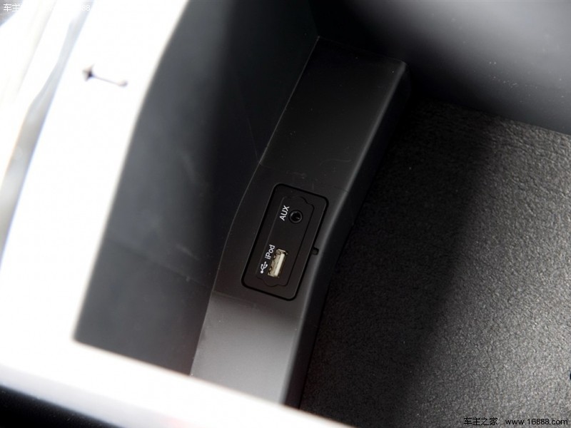 众泰Z500新能源 2015款 1.5T 手动豪华型