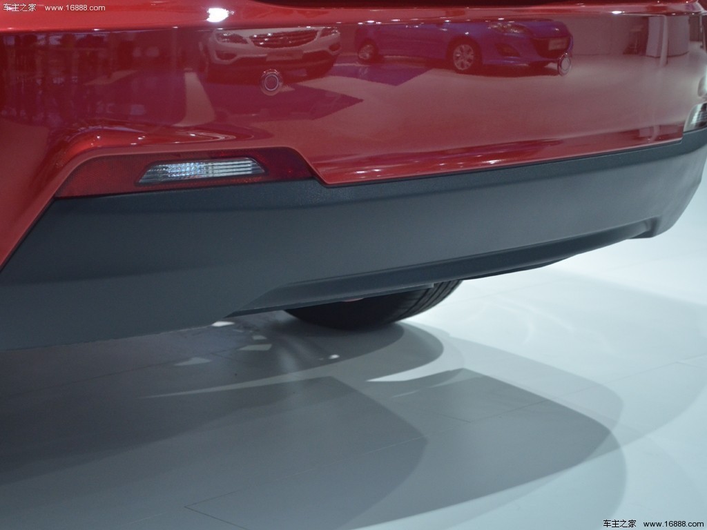 悦翔V7 2015款 1.6L 自动乐趣型