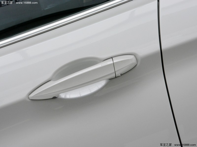 宝马X615款 xDrive35i 豪华型