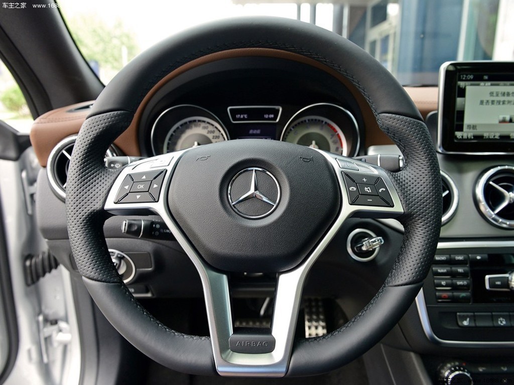 奔驰CLA14款 CLA260 4MATIC