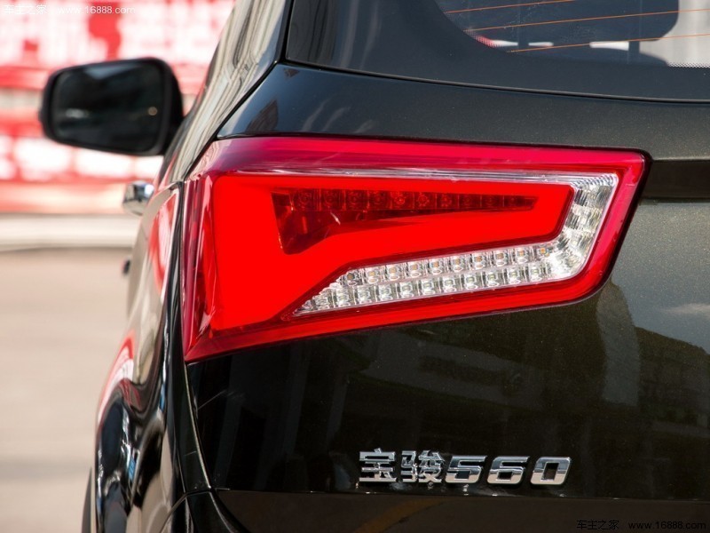 宝骏5602015款 1.8L手动豪华型