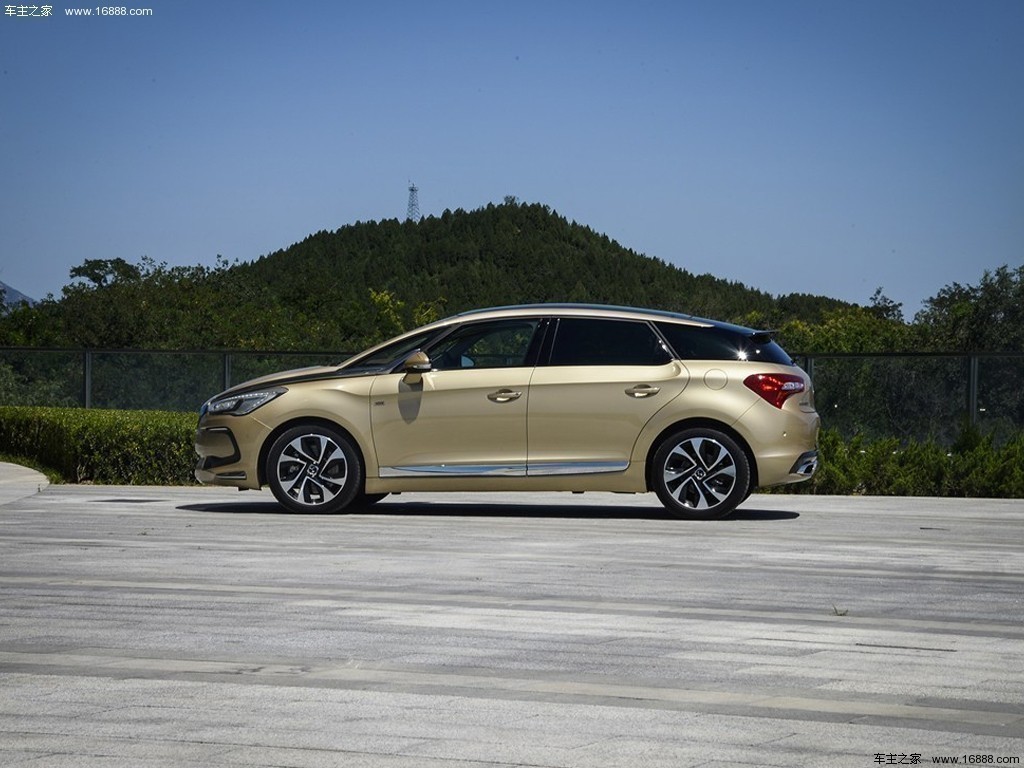 DS 52015款 基本型