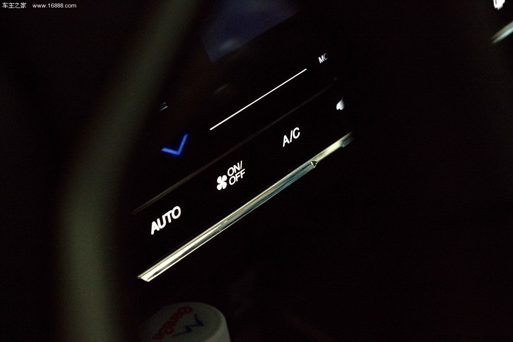 锋范2015款 1.5L CVT旗舰版