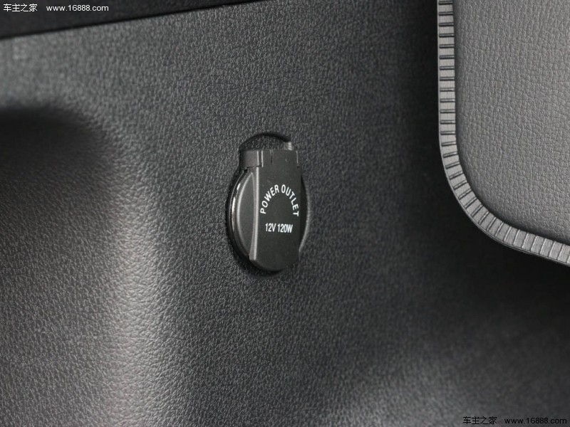  众泰T600 2016款 家用版 2.0T 手动尊贵型