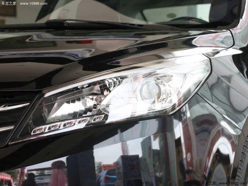 众泰Z500新能源 2015款 1.5T CVT尊贵型