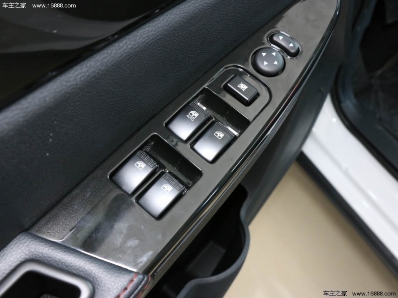  北汽幻速S3 2016款 S3L 1.5L 手动尊贵型