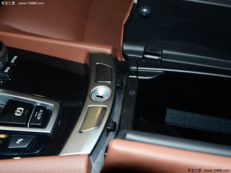 宝马5系GT 2015款 550i xDrive M运动型
