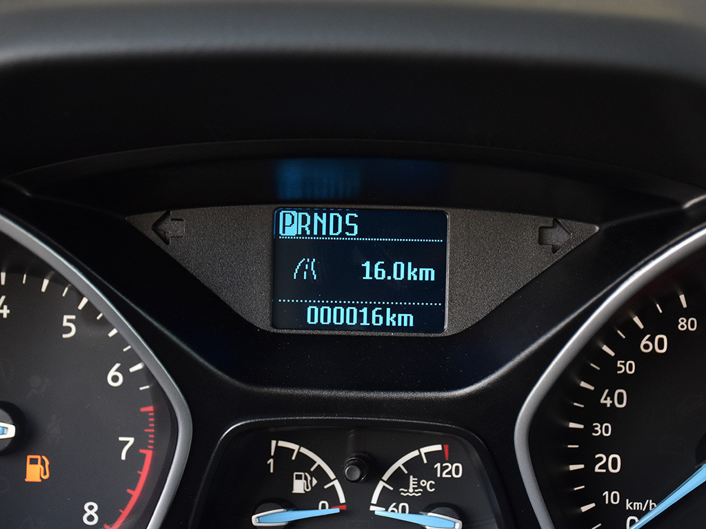 福克斯 2015款 三厢 1.6L 自动舒适型
