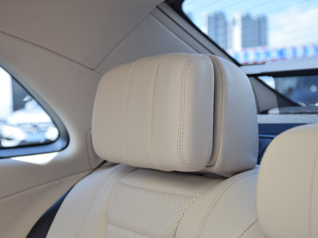 奔驰E级 2016款 E 300 L 运动豪华型