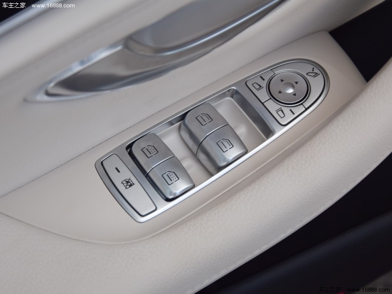 奔驰E级 2016款 E 300 L 运动豪华型