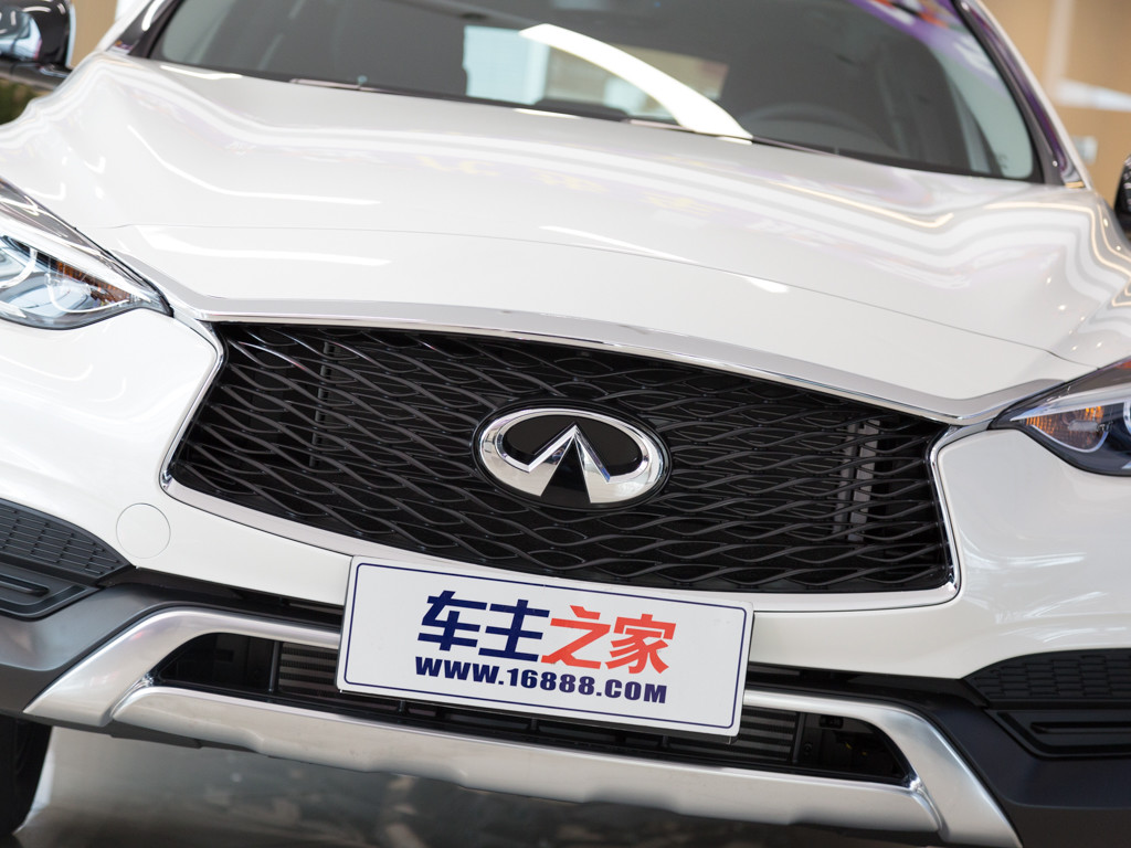 英菲尼迪QX302017款 2.0T 4WD 高配型