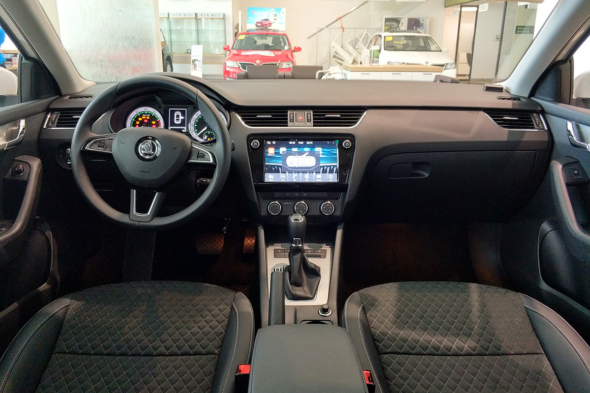明锐2018款 TSI230 DSG豪华版